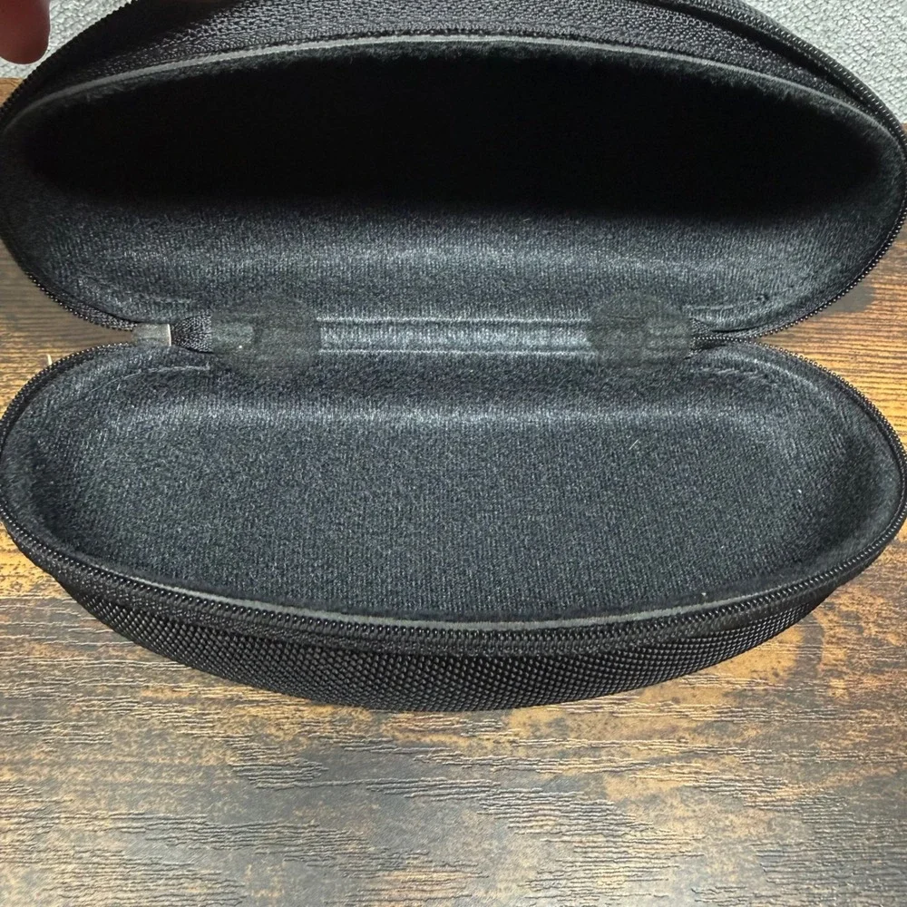 Oakley Vault Sunglasses Case Black Hard Shell Ballistic Nylon Zippered Eyewear